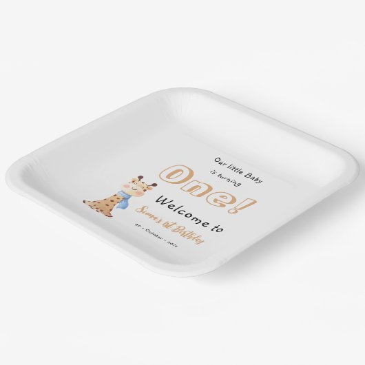 私たちのベビーは可愛いキリン1歳の誕生日を迎える ペーパープレート (傾斜あり)