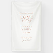 私たちのラブストーリーへようこそ!エレガントでモダンな 横断幕 (縦)