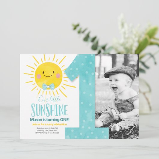 私たちのリトルサンシャインボーイブルーボウファースト誕生日 招待状 (スタンド正面)