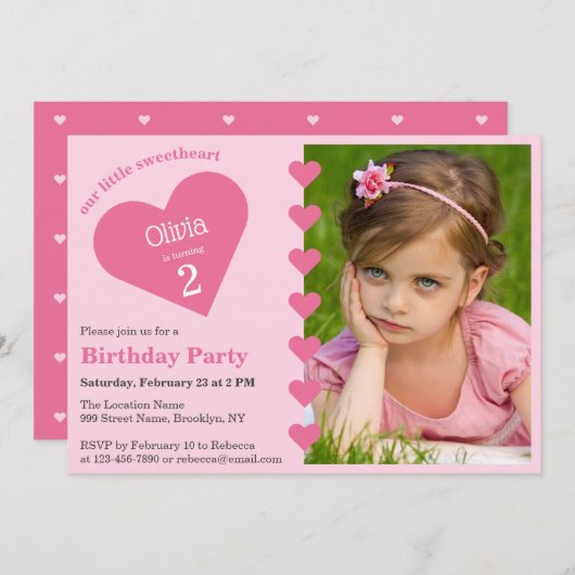 私たちのリトルスウィートピンクハート写真誕生日 招待状 (正面/裏面)