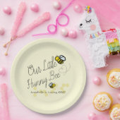 私たちのリトルハンニービーイエローガール誕生日 ペーパープレート (パーティー)