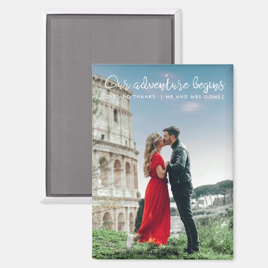 私たちの冒険が始まる写真ありがとう結婚。 マグネット (正面/裏面)