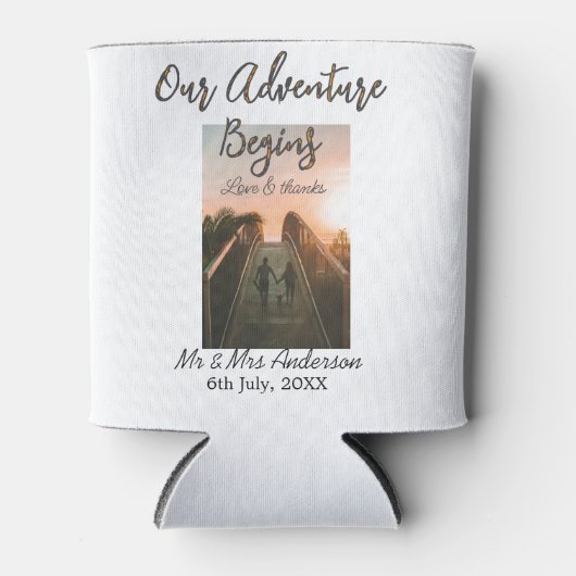 私たちの冒険はカップルの写真の愛を開始感謝してい& 缶クーラー (正面)