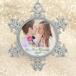 私たちの写真初めてのクリスマススノーフレークオーナメント スノーフレークピューターオーナメント