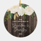 私たちの初めてのクリスマスおばあちゃん&グランドパパーソナライズされた セラミックオーナメント (裏面)