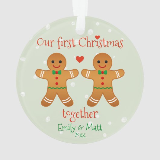 私たちの初めてのクリスマスが一緒にかわいいジンジャーブレッドマン オーナメント (裏面)