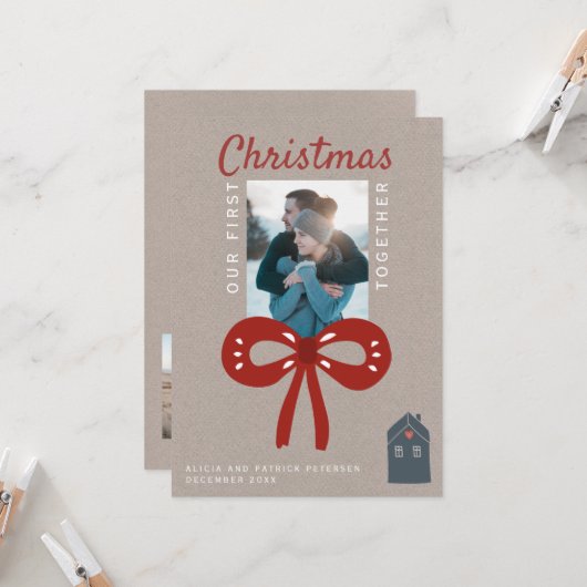 私たちの初めてのクリスマスが一緒に写真カップルの挨拶 カード (正面/裏面インサイチュ)