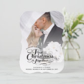 私たちの初めてのクリスマスが一緒に黒いスクリプト写真 シーズンカード (スタンド正面)