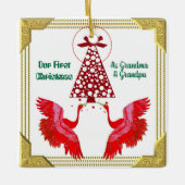 私たちの初めてのクリスマスとして祖母グランドパ2スワンおもしろい セラミックオーナメント (正面)