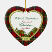 私たちの初めてのクリスマスのタータンチェック写真クリスマス セラミックオーナメント (裏面)
