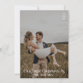 私たちの初めてのクリスマスのミスターとミセスのタイポグラフィ写真 シーズンカード (正面)