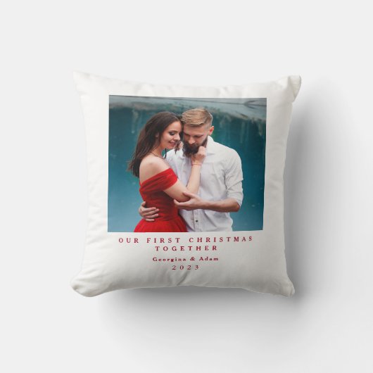 私たちの初めてのクリスマスの一緒パーソナライズされた写真 クッション (正面)