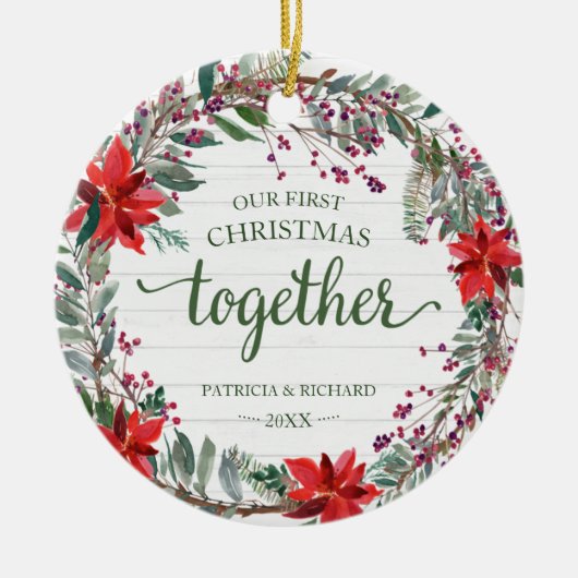 私たちの初めてのクリスマスの一緒素朴リース セラミックオーナメント (正面)