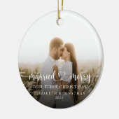 私たちの初めてのクリスマスのNewlyweds写真 セラミックオーナメント (左)
