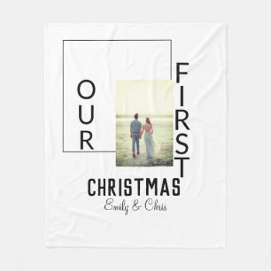 私たちの初めてのクリスマスはカップル名の写真を追加ミニマル フリースブランケット
