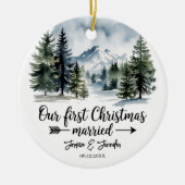 私たちの初めてのクリスマスはギフト夫妻、カップル セラミックオーナメント (正面)
