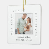 私たちの初めてのクリスマスはクリスマス写真の家族として セラミックオーナメント (左)