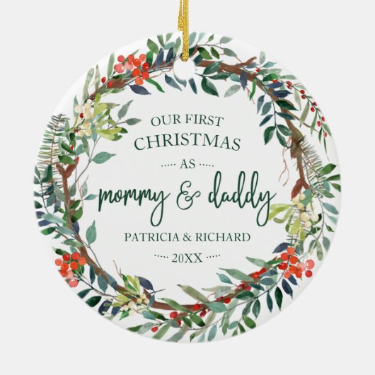 私たちの初めてのクリスマスはママ&パパ素朴リース セラミックオーナメント (裏面)