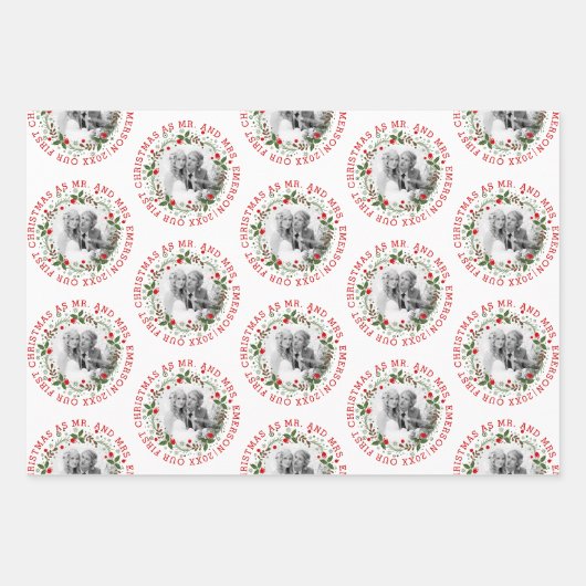 私たちの初めてのクリスマスはミスターとミセスの3つの写真として ラッピングペーパーシート (正面)