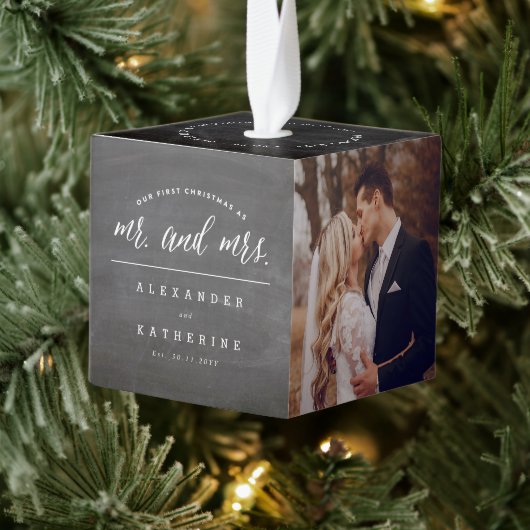 私たちの初めてのクリスマスはミスター・アンド・ミセス結婚の写真として キューブオーナメント (ツリー)