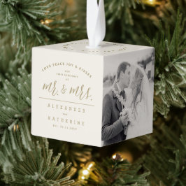 私たちの初めてのクリスマスはミスター・アンド・ミセス結婚の写真として キューブオーナメント