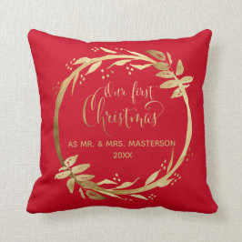私たちの初めてのクリスマスはミスター・アンド・ミセス |赤い金ゴールドリース クッション