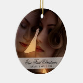 私たちの初めてのクリスマスはミセス・アンド・ミセス・フォト・レズビアン セラミックオーナメント (右)