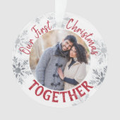 私たちの初めてのクリスマスは一緒に赤と銀の写真 オーナメント (正面)