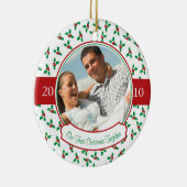 私たちの初めてのクリスマスは一緒に – ホリー&ベリー セラミックオーナメント (右)