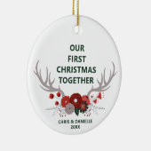私たちの初めてのクリスマスは一緒パーソナライズされた〔雄ジカの〕枝角 セラミックオーナメント (右)