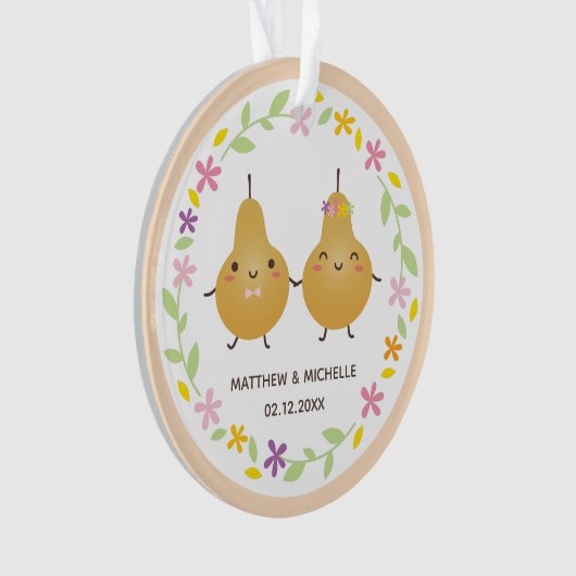 私たちの初めてのクリスマスは完璧な梨のカップル オーナメント (正面)