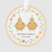 私たちの初めてのクリスマスは完璧な梨のカップル オーナメント (正面)