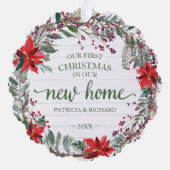 私たちの初めてのクリスマスは新しいホーム素朴リース オーナメントカード (裏面)