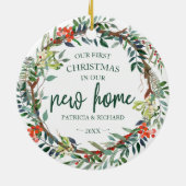 私たちの初めてのクリスマスは新しいホーム素朴リース セラミックオーナメント (裏面)