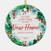 私たちの初めてのクリスマスは新しいホーム素朴リース セラミックオーナメント (正面)