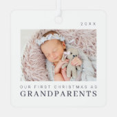 私たちの初めてのクリスマスは祖父母シックモダンとして メタルオーナメント (裏面)