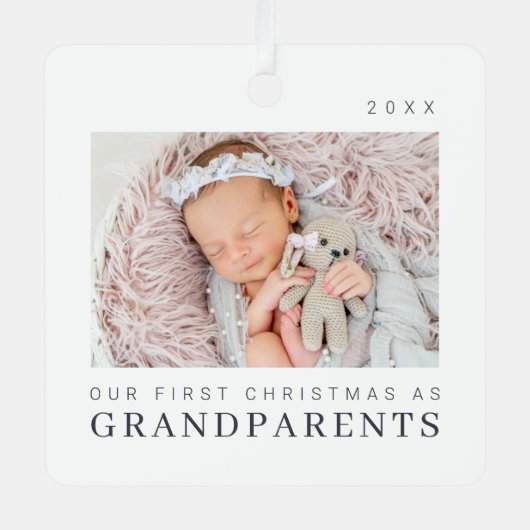 私たちの初めてのクリスマスは祖父母シックモダンとして メタルオーナメント (正面)