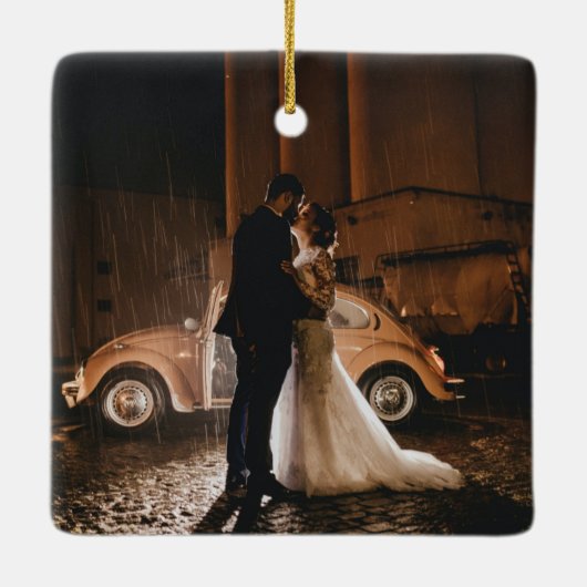 私たちの初めてのクリスマスは赤い写真のオーナメントを新たに作った セラミックオーナメント (裏面)