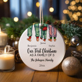 私たちの初めてのクリスマスは3つの名前をカスタムするの家族 セラミックオーナメント