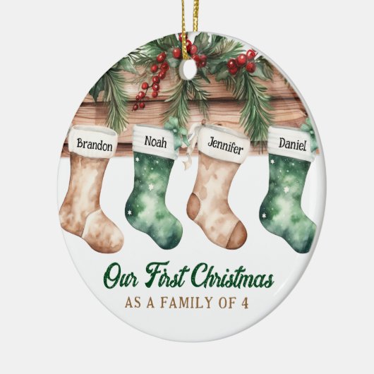 私たちの初めてのクリスマスは4休日の家族として セラミックオーナメント (左)