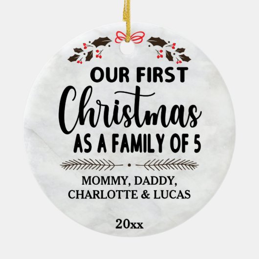 私たちの初めてのクリスマスは5つの名前をカスタムするの家族 セラミックオーナメント (裏面)