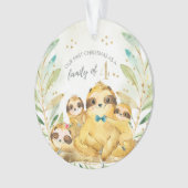 私たちの初めてのクリスマスは、4つのナマケモノの家族として オーナメント (正面)