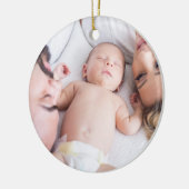 私たちの初めてのクリスマスはMommy Daddyフォトホリデーとして セラミックオーナメント (左)