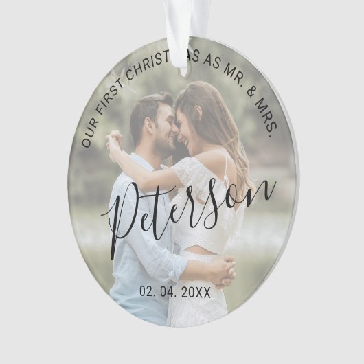 私たちの初めてのクリスマスはMr.ミセス結婚の写真 オーナメント (正面)