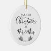 私たちの初めてのクリスマスはMr.年を付けてミセス セラミックオーナメント (右)