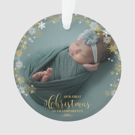 私たちの初めてのクリスマスを祖父母として写真オーナメント オーナメント (正面)