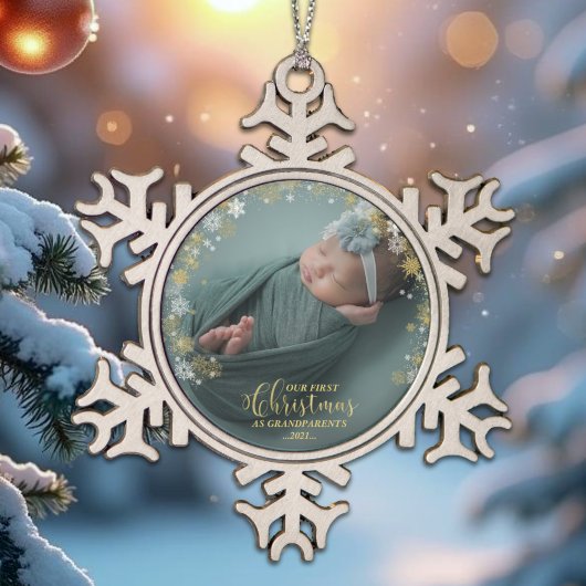 私たちの初めてのクリスマスを祖父母として写真オーナメント スノーフレークピューターオーナメント