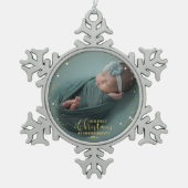 私たちの初めてのクリスマスを祖父母として写真オーナメント スノーフレークピューターオーナメント (正面)