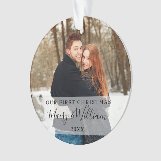 私たちの初めてのクリスマスカップルの写真 オーナメント (正面)