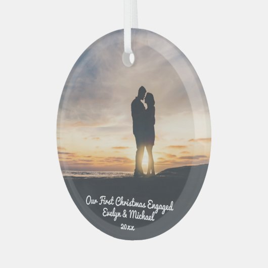 私たちの初めてのクリスマスカップルの写真 ガラスオーナメント (正面左)